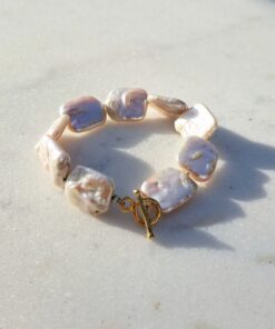 Armband mit großen Barock-Süßwasserperlen und vergoldetem Silberverschluss, handgefertigter Perlenschmuck