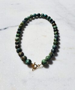 Perlenkette aus natürlichem Türkis mit vergoldetem Silberverschluss, handgefertigter Natursteinschmuck